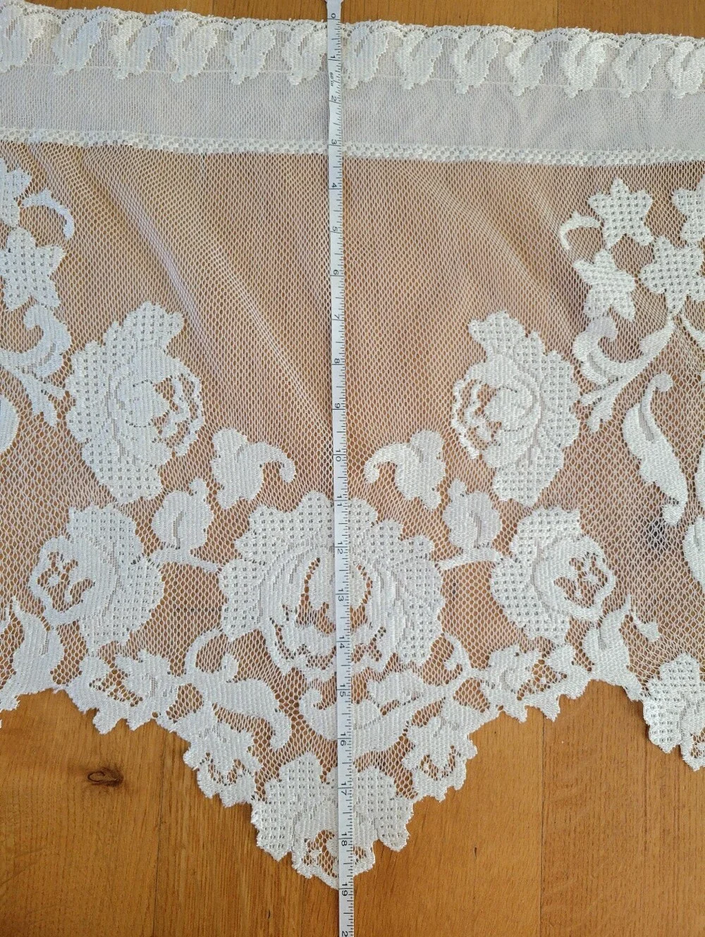 Set of two valances